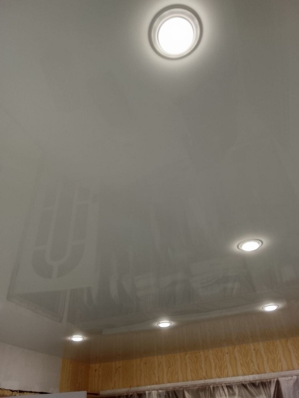 Натяжной потолок